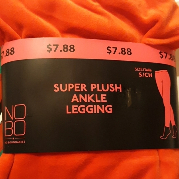 Christmas shirt leggings set size small - Picture 3 of 5